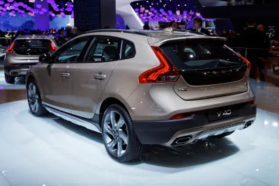 V40 Cross Country